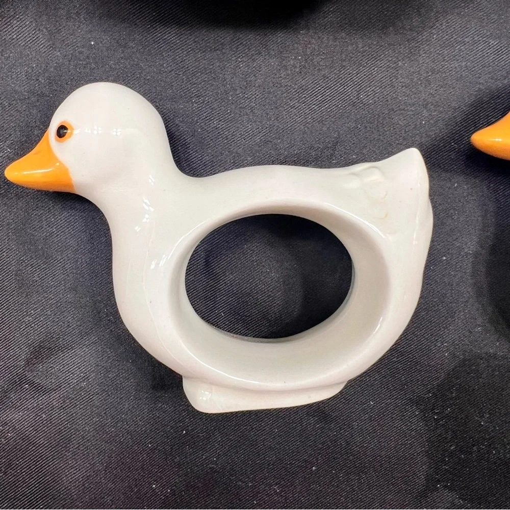 White‎ Ceramic Duck Goose Napkin Holders Rings Set Of 6 By Helen C Vintage